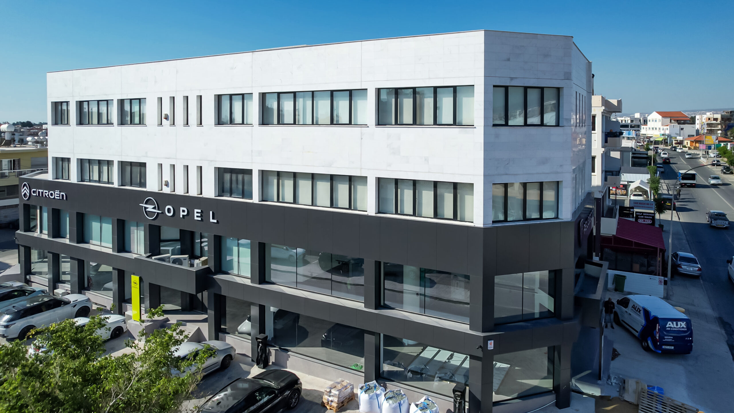 CITROEN_PEUGEOT_OPEL SHOWROOM LIMASSOL - 5